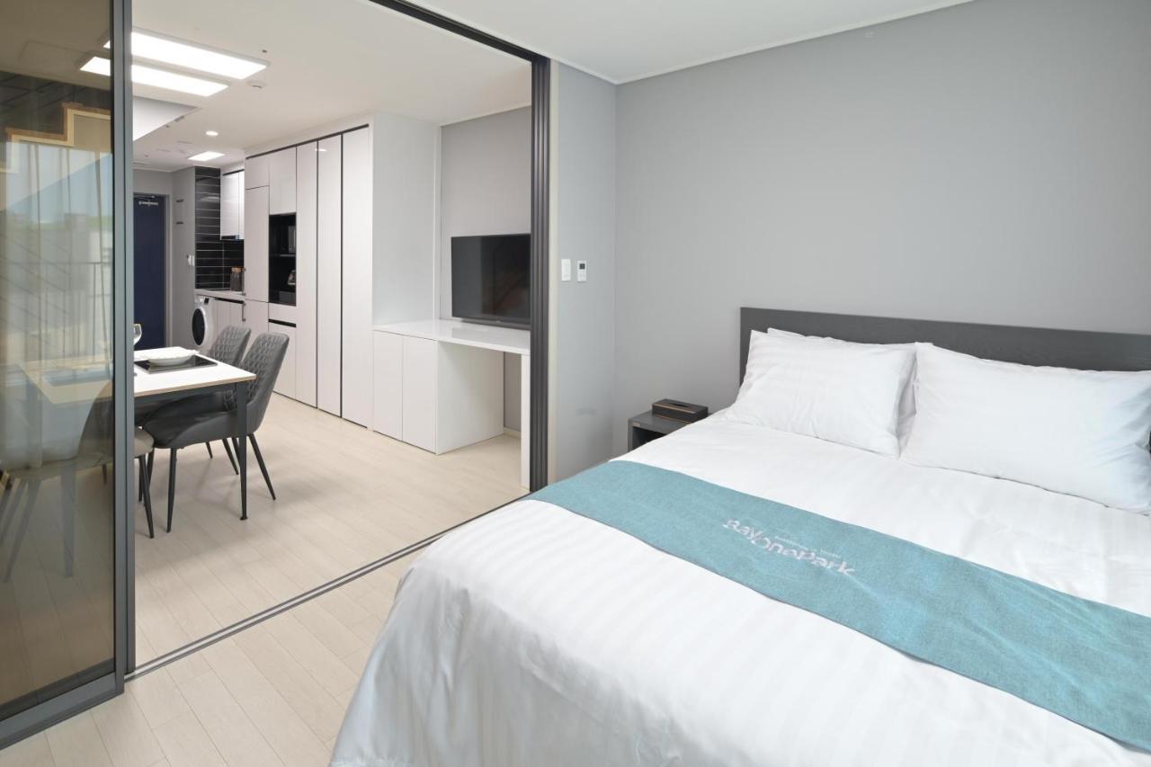 Bayone Park Apartment ยอซู ภายนอก รูปภาพ