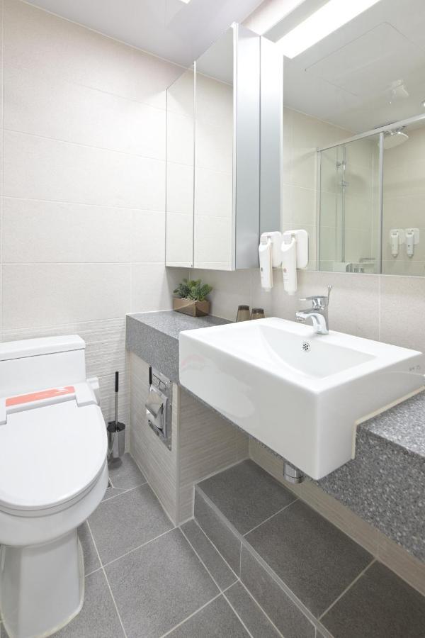 Bayone Park Apartment ยอซู ภายนอก รูปภาพ